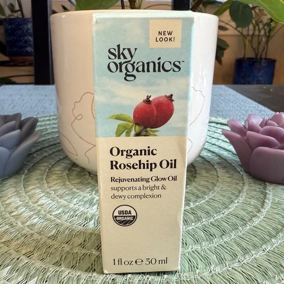 Organic Rosehip Oil - Rejuvenating Glow Oil โ Sky Organics, 1 fl oz - Picture 3 of 15